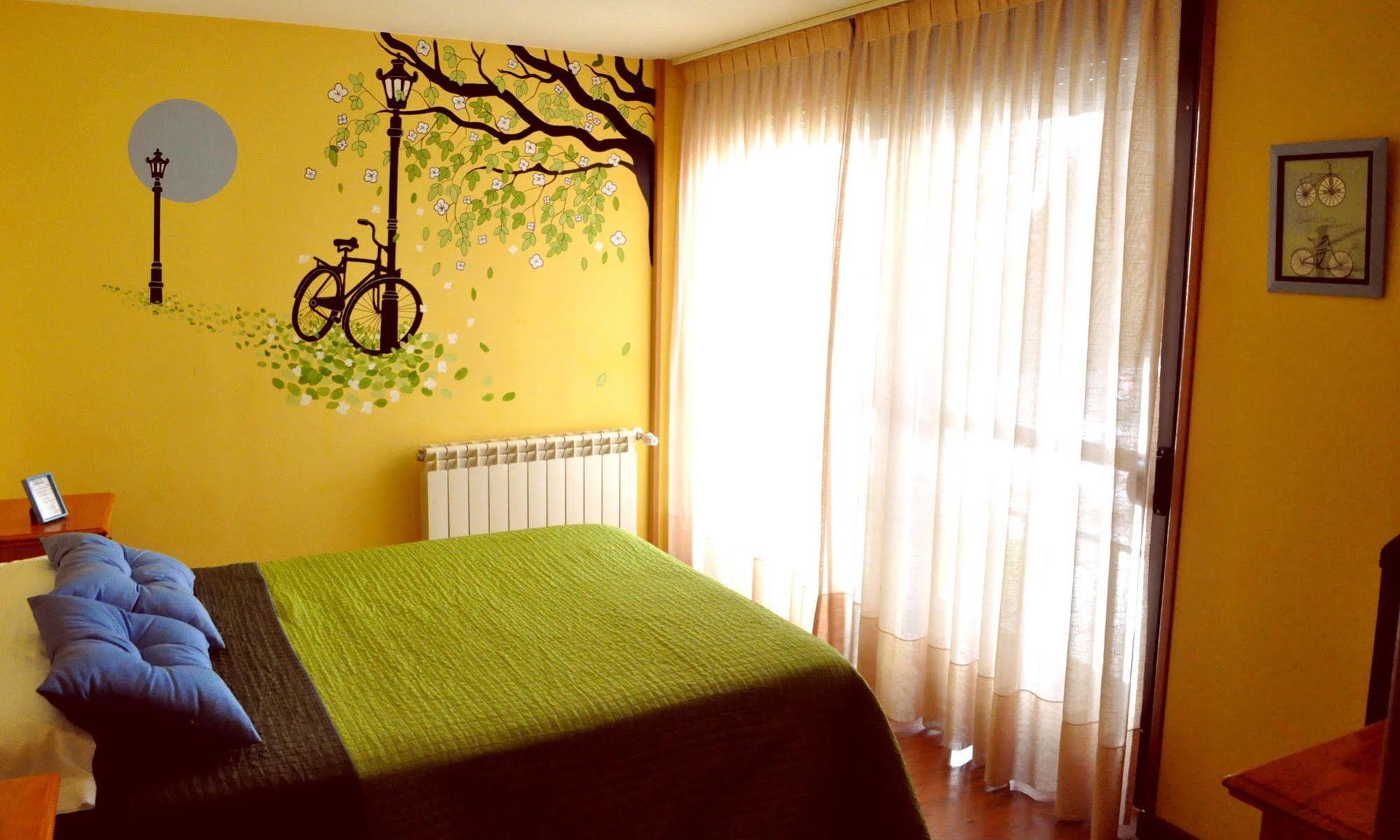 Hotel Brios Lugo Bagian luar foto