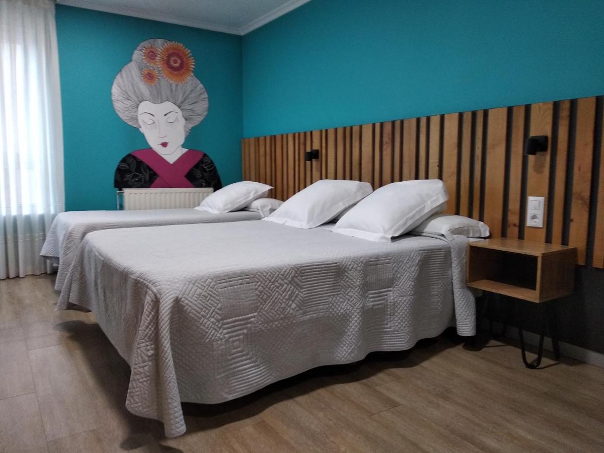 Hotel Brios Lugo Bagian luar foto