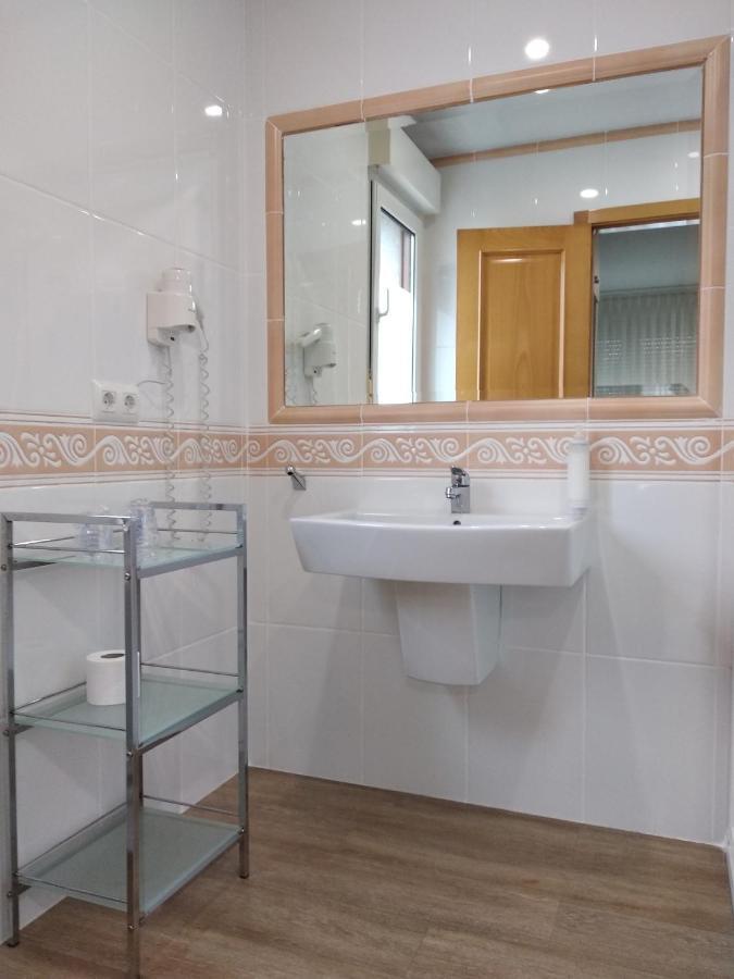 Hotel Brios Lugo Bagian luar foto